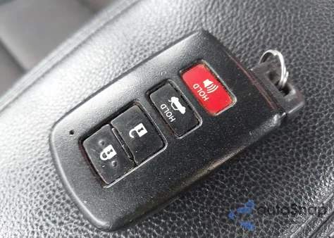 2014 Toyota Corolla S Plus z USA, uszkodzony, nr VIN 2T1BURHE5EC045076